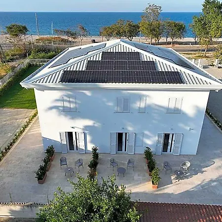 Achiropita Apartahotel 4*