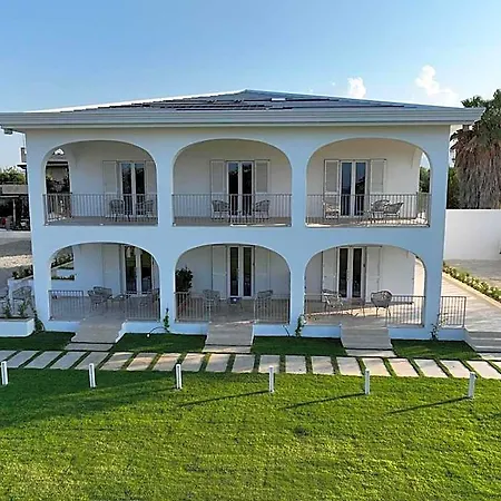 Achiropita Apartahotel Rossano