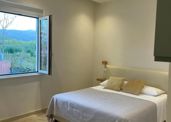 Apart-hotel Achiropita 4*